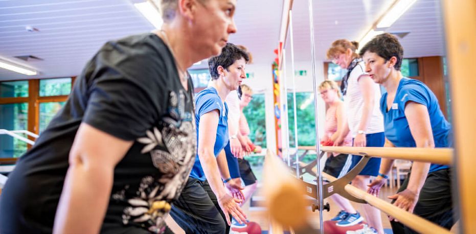 Therapiegruppe mit MS Physiotherapie in der Gruppe