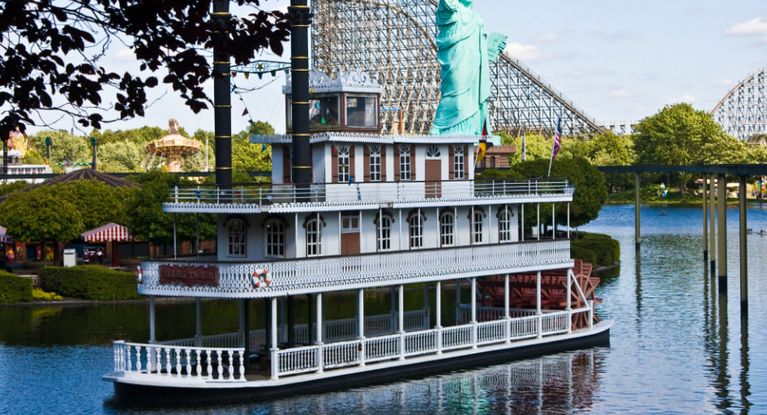 Mississippi-Raddampfer im Heide-Park Soltau