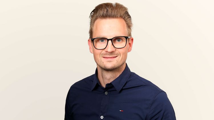 Das Team des MEDICLIN Klinikums Soltau begrüßt neue Pflegedienstleitung Robert Schroeter